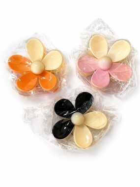 Retro Daisy Flower Hair Claw Clips Y2K Acrylic Pastel Hair Clips Set of 3